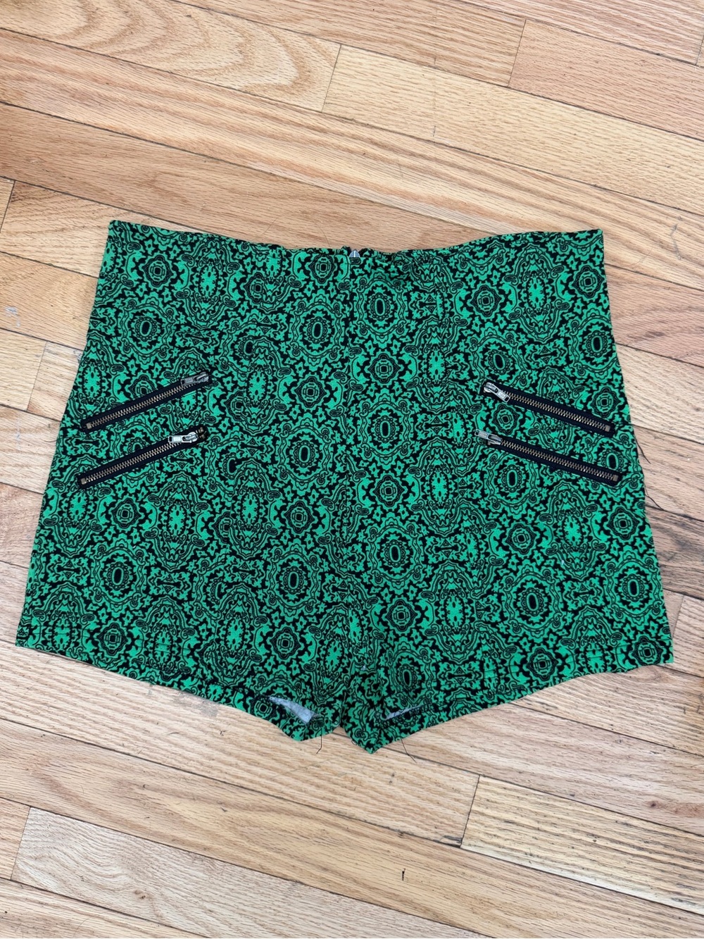 Connection 18 Green Paisley High Waisted Zip Shorts S Indie Sleaze